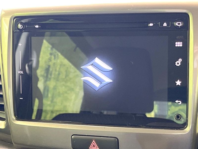 2017 Suzuki Spacia Custom Z DAA-MK42S (UW-6a9f7db760efe)[28]