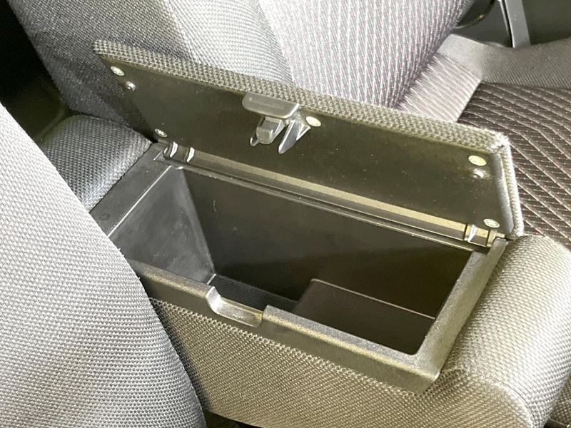 2017 Suzuki Spacia Custom Z DAA-MK42S (UW-6a9f7db760efe)[14]