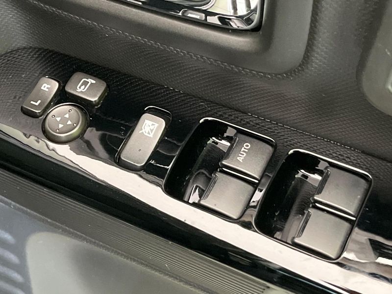 2018 Suzuki Spacia Custom DAA-MK53S (UW-6a9f7dbe1c458)[17]