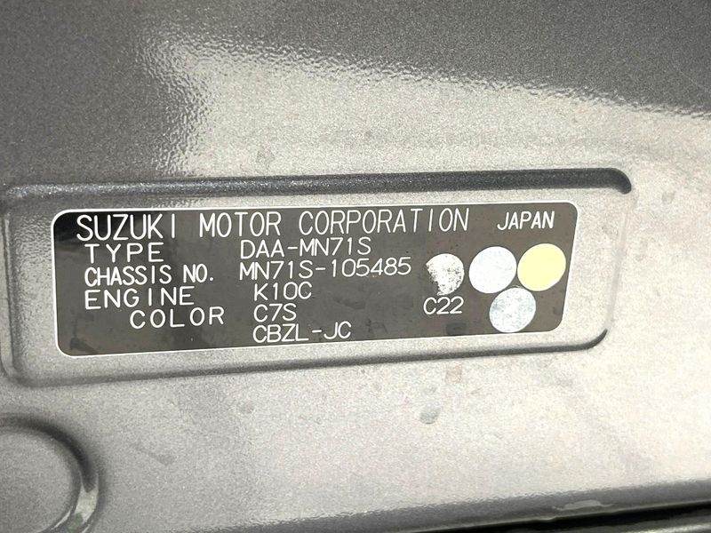 2018 Suzuki XBEE（クロスビー） DAA-MN71S (UW-6a9f7dd139816)[1]
