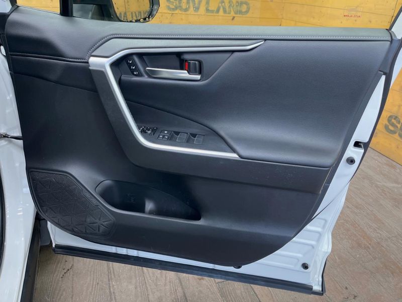 2020 Toyota RAV4 6BA-MXAA54 (UW-6a9f7dfcafecb)[28]