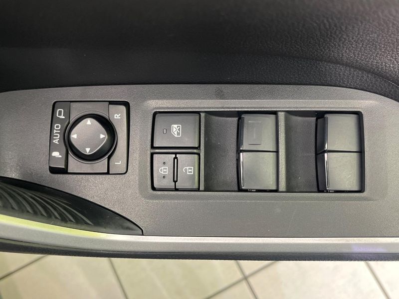 2021 Toyota RAV4 6BA-MXAA54 (UW-6a9f7e027b29d)[12]