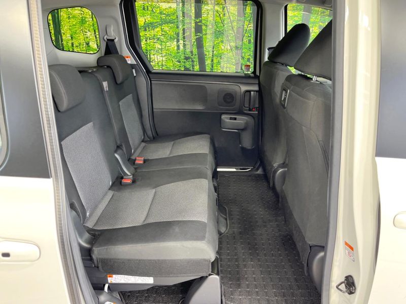 2022 Toyota Sienta 5BA-MXPC10G (UW-6a9f7e0bac351)[10]