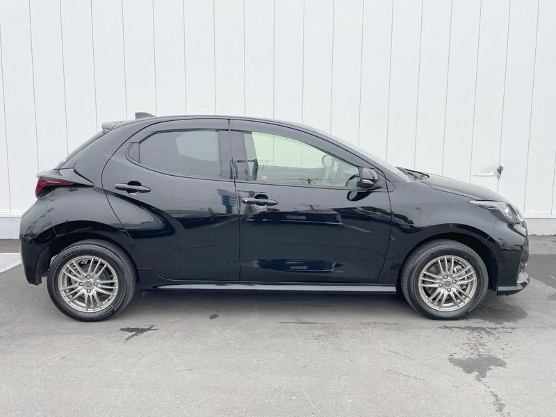 2021 Toyota Yaris 6AA-MXPH15 (UW-6a9f7e1061b11)[10]