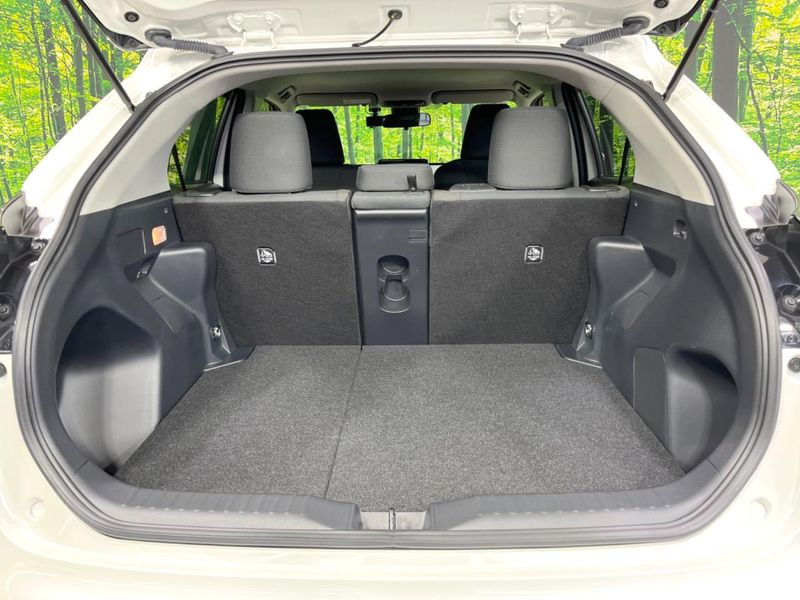 2021 Toyota Yaris Cross 6AA-MXPJ10 (UW-6a9f7e11aad91)[20]