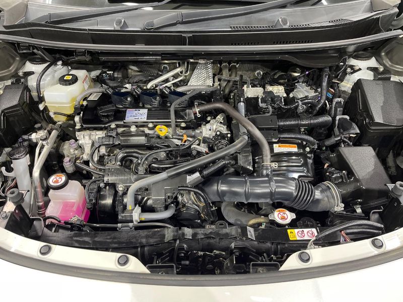 2022 Toyota Yaris Cross 6AA-MXPJ15 (UW-6a9f7e1d18192)[4]