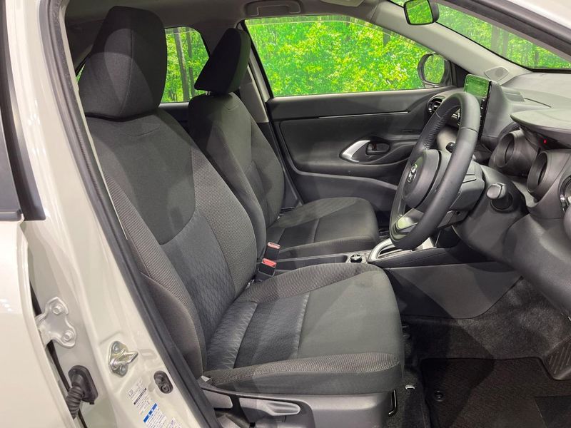 2022 Toyota Yaris Cross 6AA-MXPJ15 (UW-6a9f7e1d18192)[24]