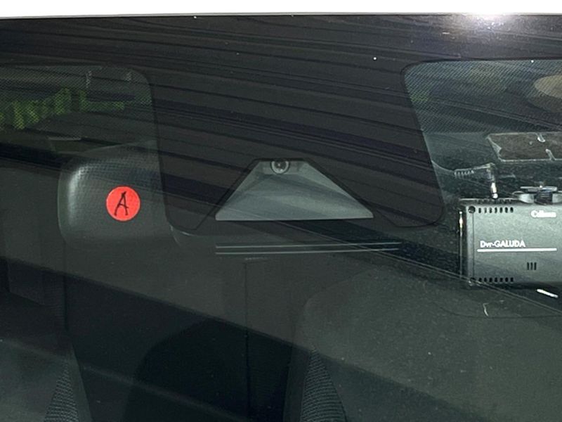 2021 Toyota Aqua 6AA-MXPK11 (UW-6a9f7e1f04773)[7]