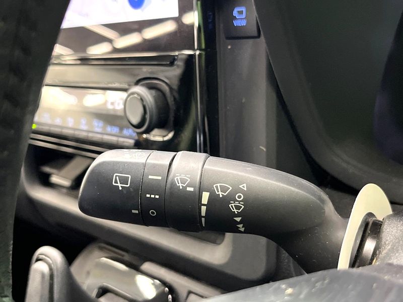 2023 Toyota Sienta 6AA-MXPL10G (UW-6a9f7e27bc656)[23]