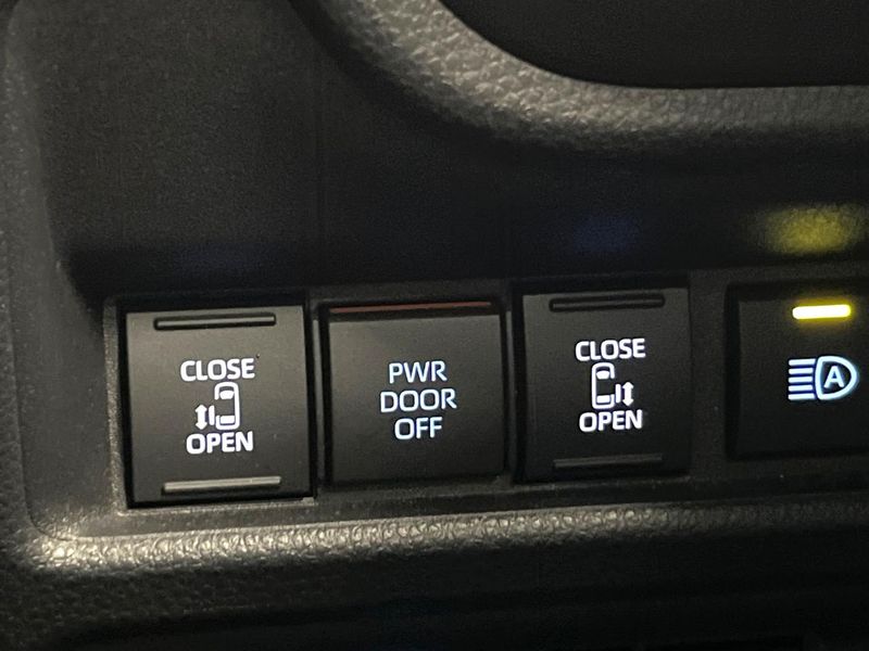 2023 Toyota Sienta 6AA-MXPL10G (UW-6a9f7e27bc656)[27]