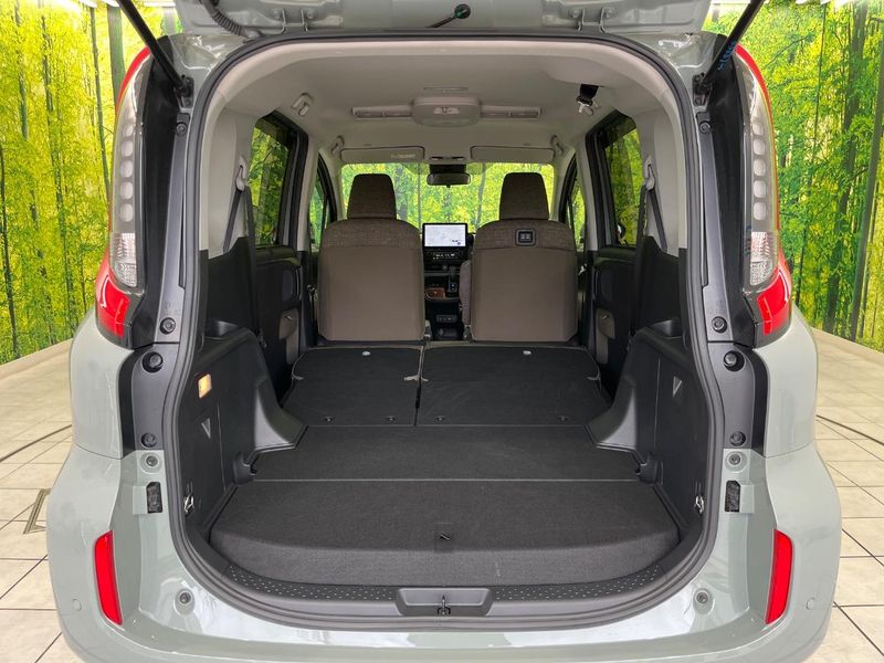 2024 Toyota Sienta 6AA-MXPL10G (UW-6a9f7e29a8a9d)[25]