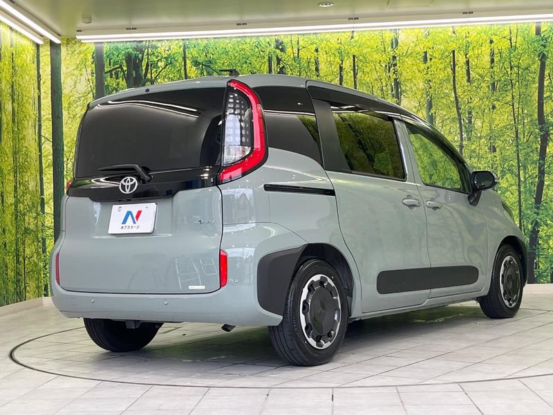 2024 Toyota Sienta 6AA-MXPL10G (UW-6a9f7e29a8a9d)[17]