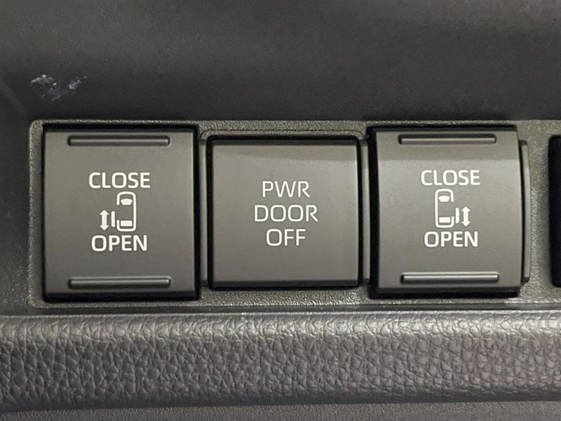 2026 Toyota Sienta 6AA-MXPL10G (UW-6a9f7e2f7f94c)[28]