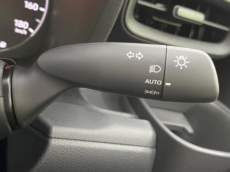 2026 Toyota Sienta 6AA-MXPL10G (UW-6a9f7e2f7f94c)[27]