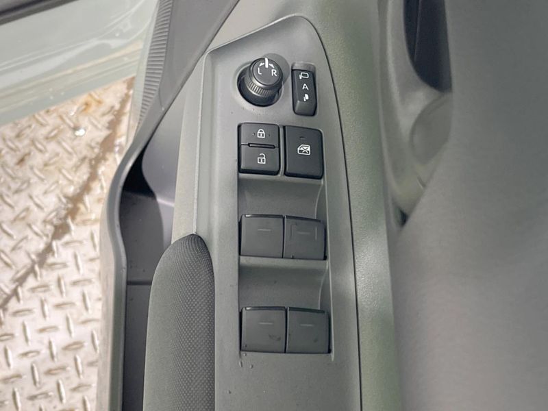2026 Toyota Sienta 6AA-MXPL10G (UW-6a9f7e2f7f94c)[19]