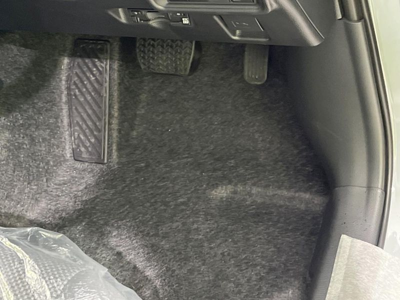 2026 Toyota Sienta 6AA-MXPL10G (UW-6a9f7e2f7f94c)[21]