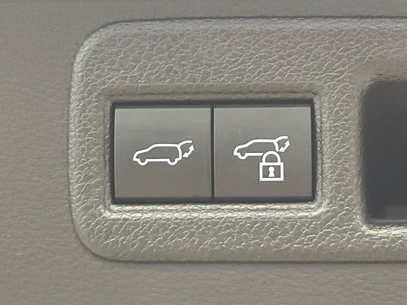 2025 Toyota Harrier 6BA-MXUA80 (UW-6a9f7e3bb3087)[28]