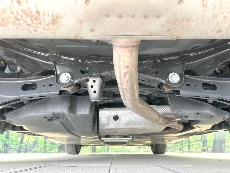 2023 Toyota Prius 6AA-MXWH60 (UW-6a9f7e417c2d4)[15]