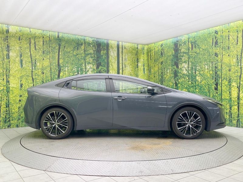 2024 Toyota Prius 6AA-MXWH60 (UW-6a9f7e439ff3c)[10]