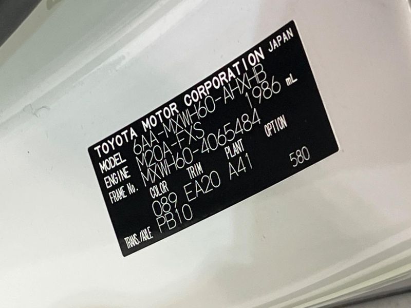 2024 Toyota Prius 6AA-MXWH60 (UW-6a9f7e43af275)[1]