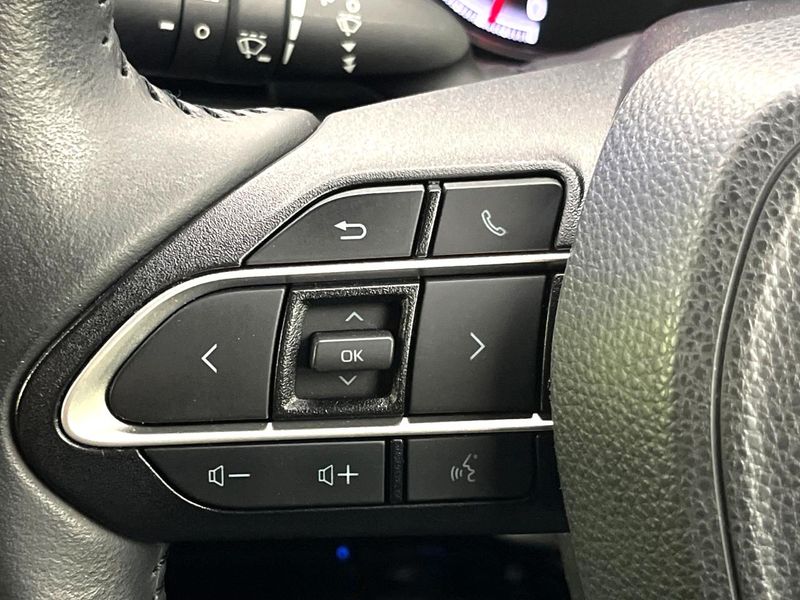 2023 Toyota Voxy 6BA-MZRA90W (UW-6a9f7e502c849)[14]