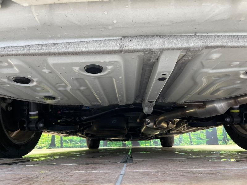 2023 Toyota Voxy 6BA-MZRA90W (UW-6a9f7e50460c4)[7]