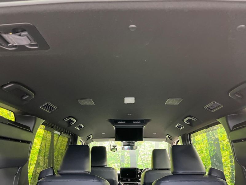 2023 Toyota Voxy 6BA-MZRA90W (UW-6a9f7e50460c4)[6]