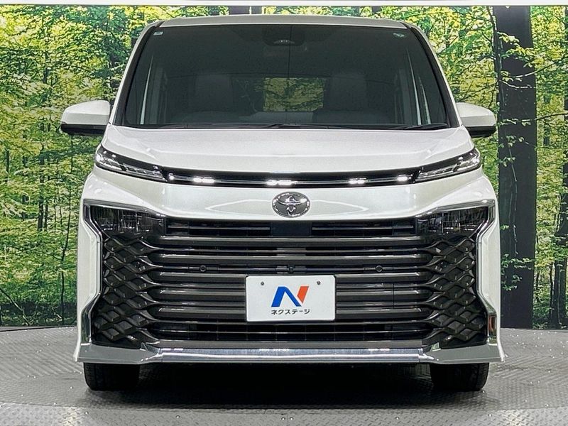 2024 Toyota Voxy 6BA-MZRA90W (UW-6a9f7e53d7ba2)[16]