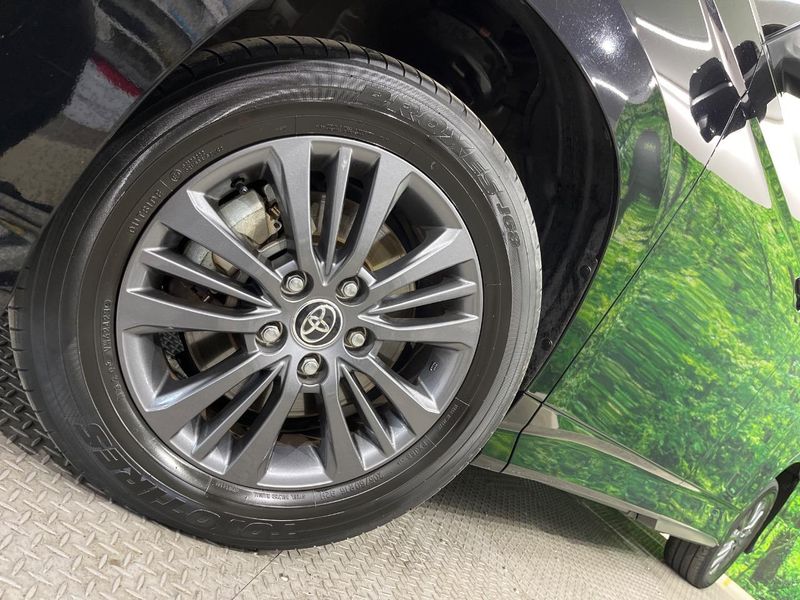 2023 Toyota Voxy 6BA-MZRA95W (UW-6a9f7e562b7bd)[5]