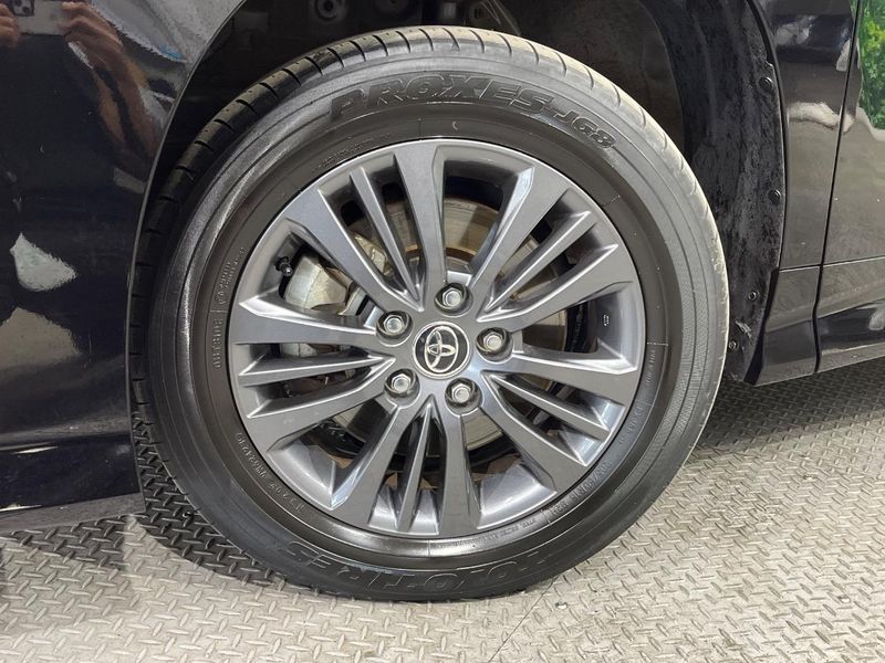 2023 Toyota Voxy 6BA-MZRA95W (UW-6a9f7e562b7bd)[6]