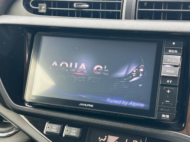 2014 Toyota Aqua DAA-NHP10 (UW-6a9f7e5fc8e27)[19]