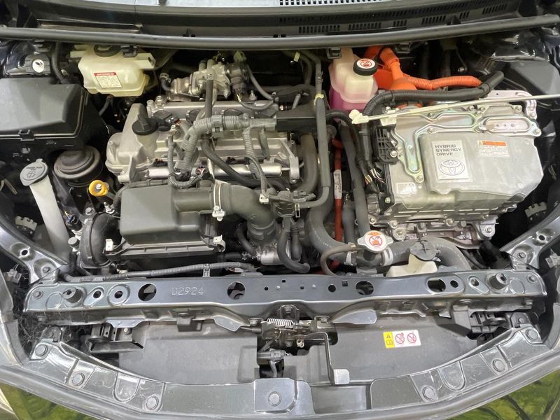 2020 Toyota Aqua DAA-NHP10 (UW-6a9f7e63a03f1)[13]