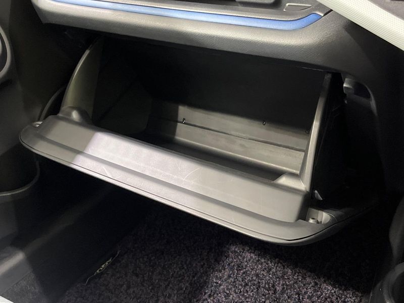 2014 Toyota Aqua DAA-NHP10 (UW-6a9f7e66bc976)[29]