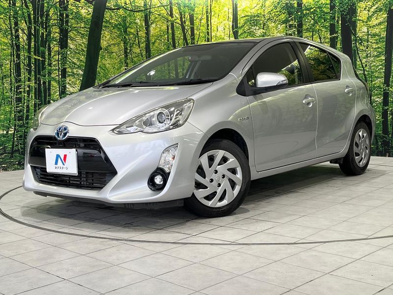 2015 Toyota Aqua DAA-NHP10 (UW-6a9f7e6861437)[0]