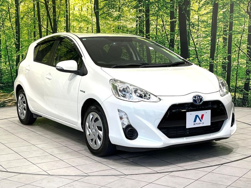 2015 Toyota Aqua DAA-NHP10 (UW-6a9f7e68a70b6)[11]