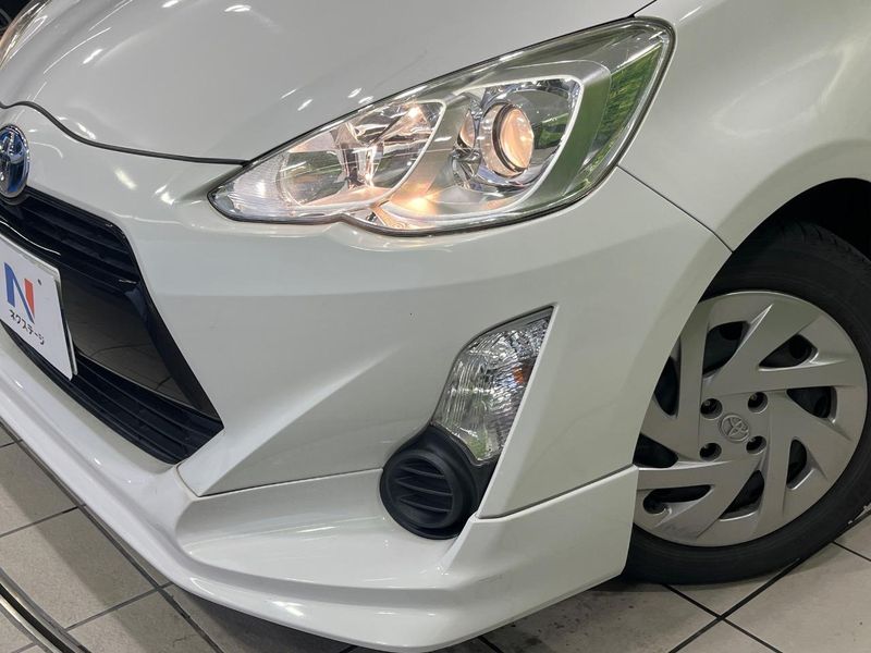 2016 Toyota Aqua DAA-NHP10 (UW-6a9f7e6b1ccb0)[9]