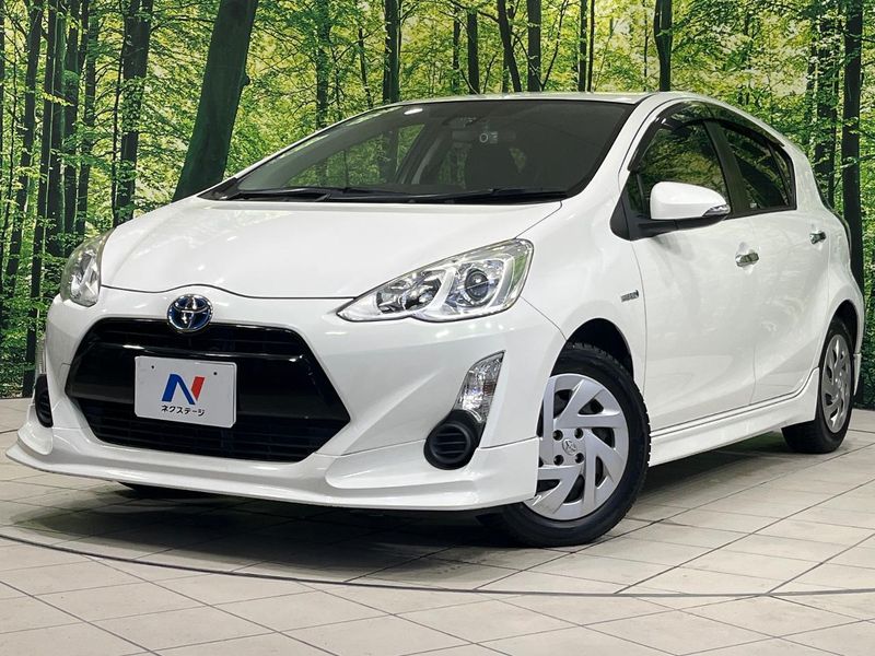 2016 Toyota Aqua DAA-NHP10 (UW-6a9f7e6b1ccb0)[0]