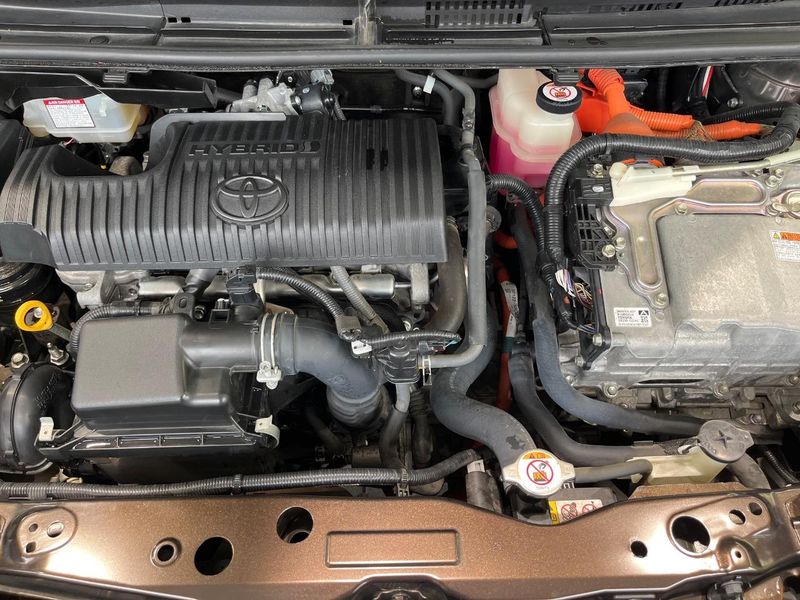 2019 Toyota Sienta 6AA-NHP170G (UW-6a9f7e73777bc)[6]