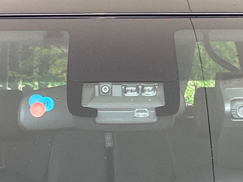 2019 Toyota Sienta 6AA-NHP170G (UW-6a9f7e73777bc)[4]