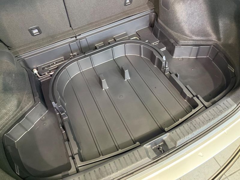 2013 Toyota Corolla Fielder DAA-NKE165G (UW-6a9f7e77447fd)[19]