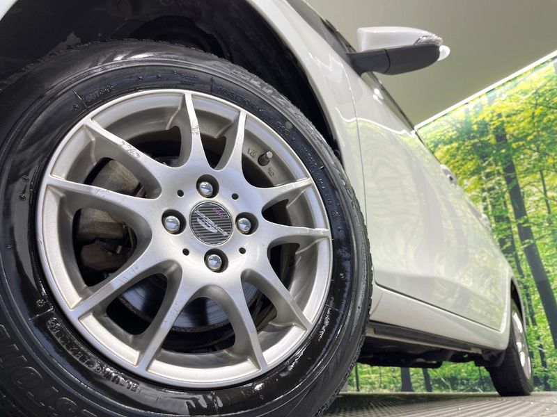 2013 Toyota Vitz DBA-NSP135 (UW-6a9f7e78aaf5a)[11]