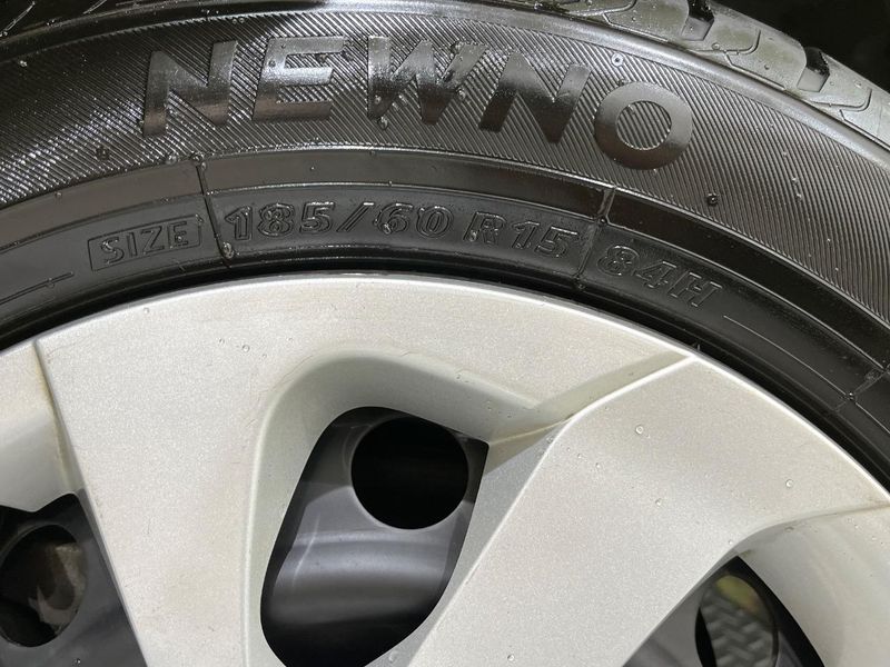 2015 Toyota Sienta DBA-NSP170G (UW-6a9f7e7a9df1f)[8]