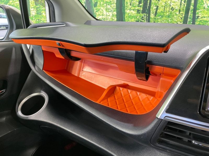 2016 Toyota Sienta DBA-NSP170G (UW-6a9f7e7ae50b7)[28]