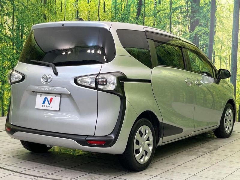 2017 Toyota Sienta DBA-NSP170G (UW-6a9f7e7d7ac44)[17]