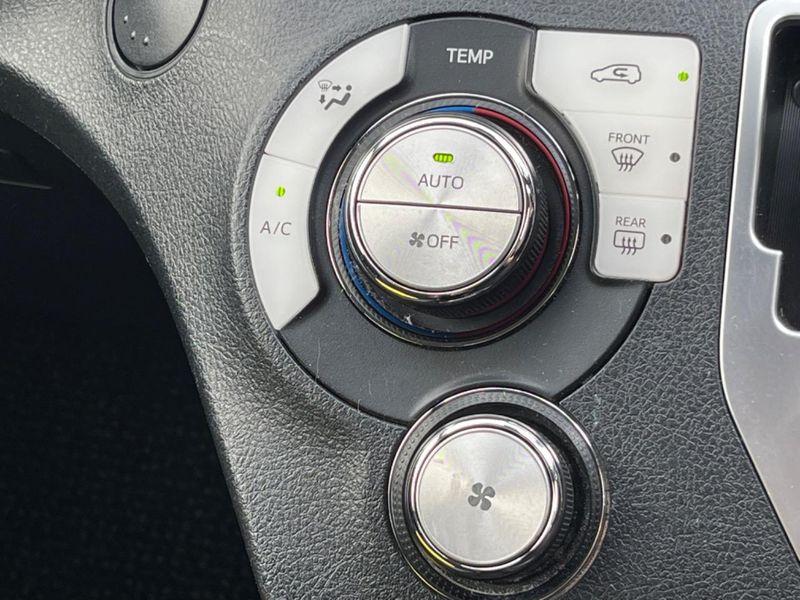 2020 Toyota Sienta DBA-NSP170G (UW-6a9f7e80b2485)[14]
