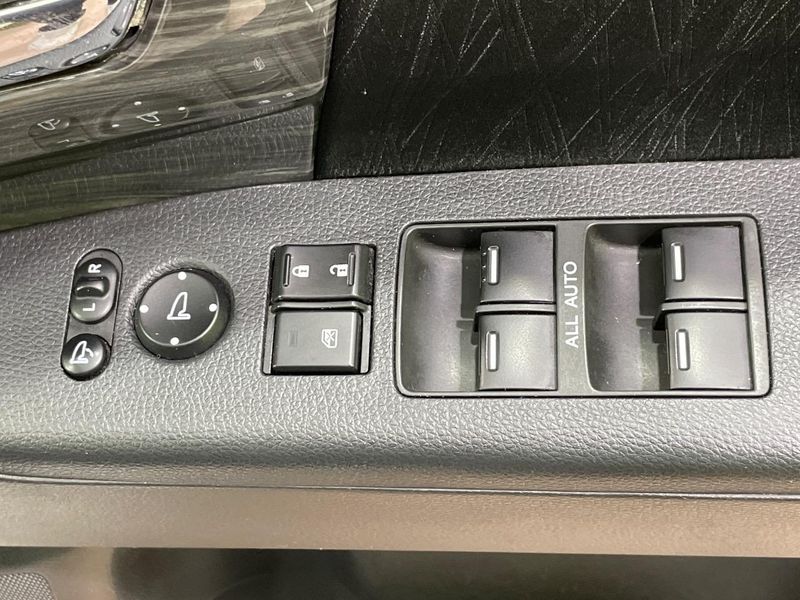 2014 Honda Odyssey DBA-RC1 (UW-6a9f7e8a2edbc)[5]