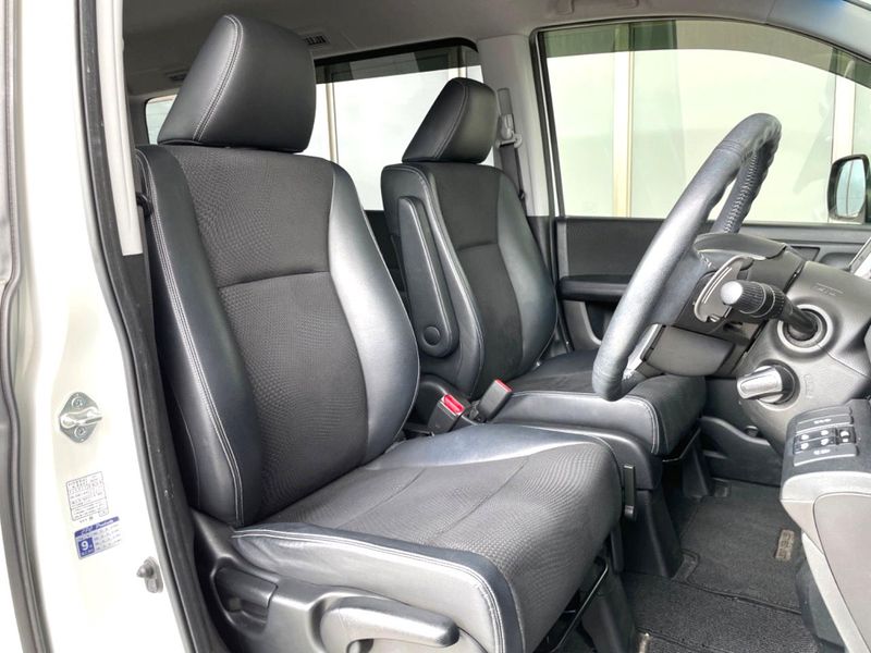 2013 Honda Stepwgn Spada DBA-RK5 (UW-6a9f7e92e4082)[29]