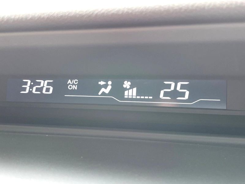 2013 Honda Stepwgn Spada DBA-RK5 (UW-6a9f7e92e4082)[24]
