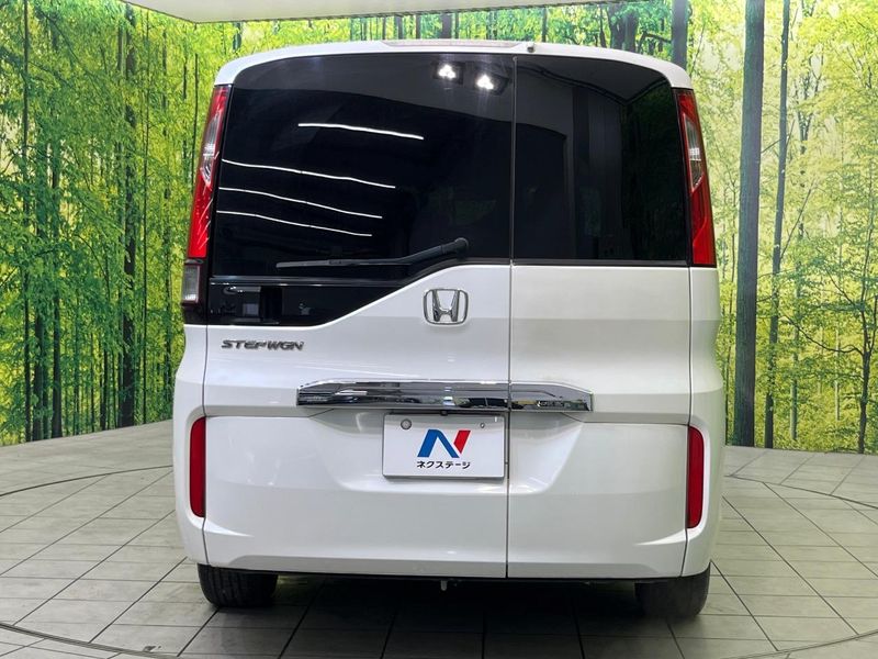 2015 Honda Step Wagon DBA-RP1 (UW-6a9f7e9482ef1)[9]