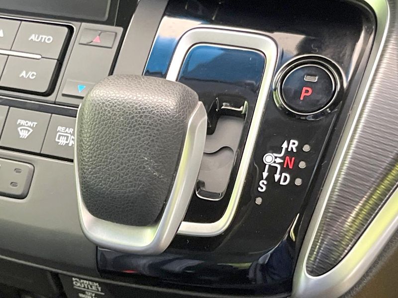 2018 Honda Stepwgn Spada 6AA-RP5 (UW-6a9f7e97043ac)[29]